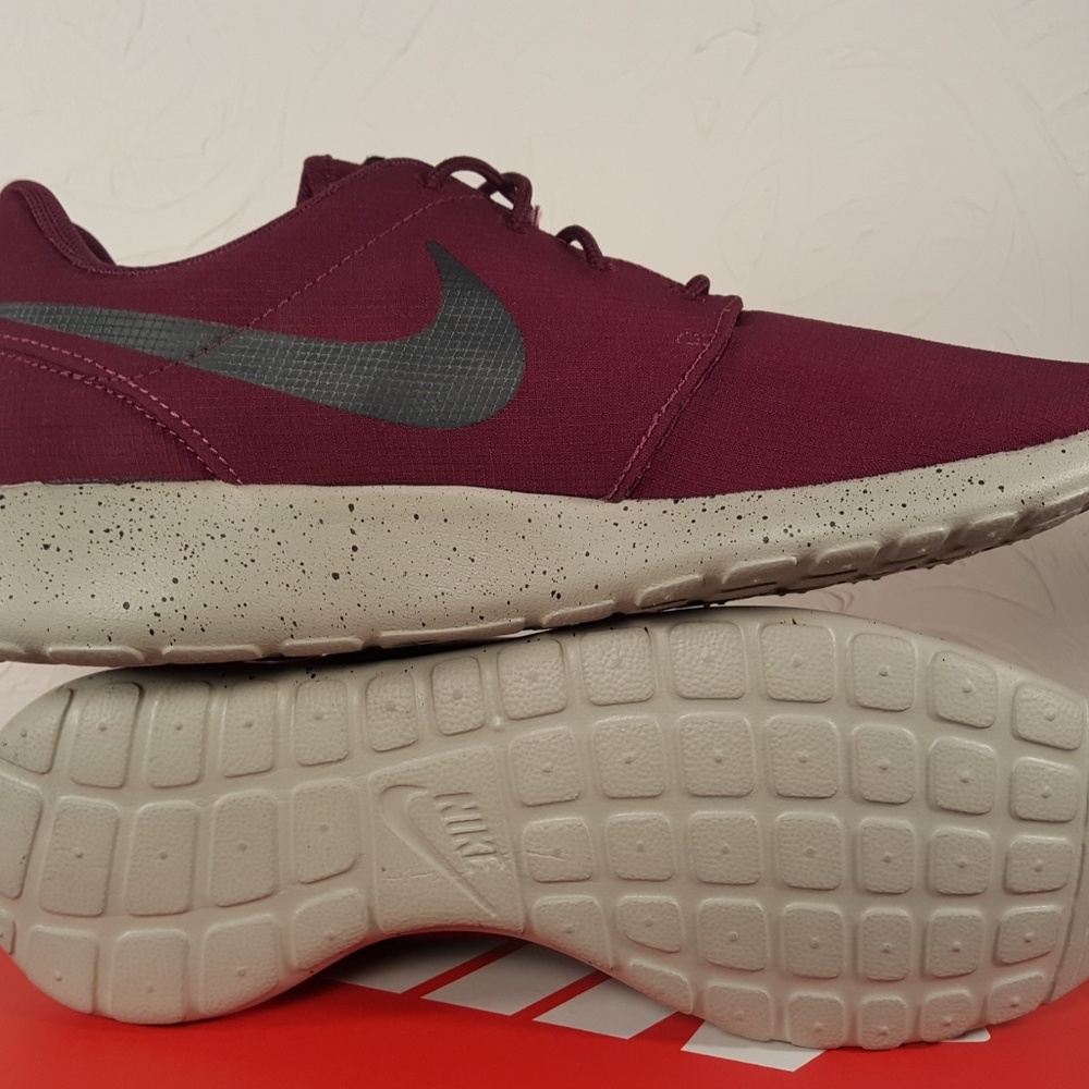 Nike Roshe One SE Running Shoes size 6.5 - Picture 2 of 6